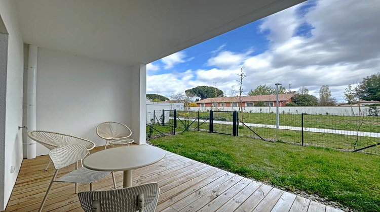 Ma-Cabane - Location Appartement BEAUZELLE, 47 m²