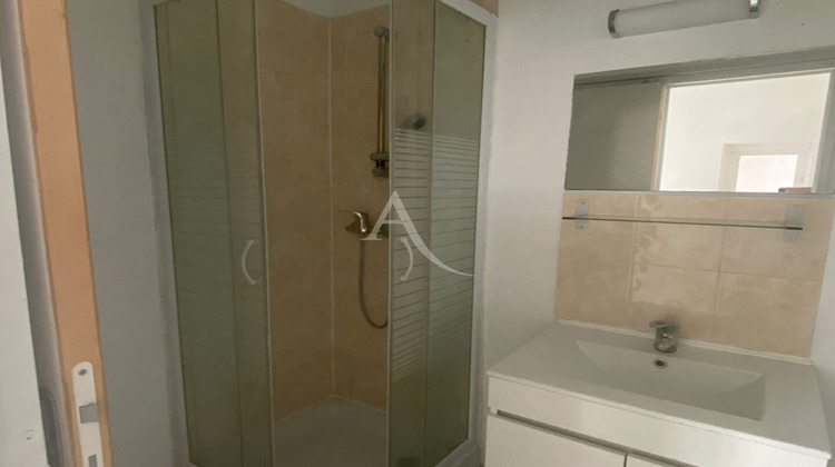 Ma-Cabane - Location Appartement BEDARIEUX, 47 m²
