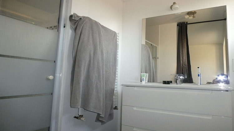 Ma-Cabane - Location Appartement BEDEE, 50 m²