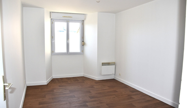 Ma-Cabane - Location Appartement BEDEE, 27 m²