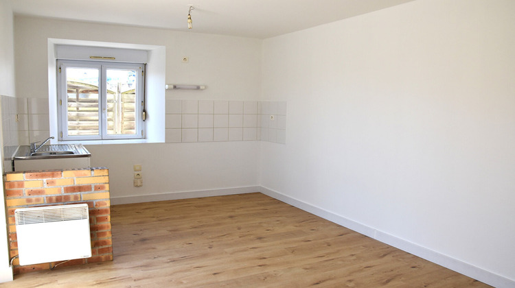 Ma-Cabane - Location Appartement BEDEE, 27 m²