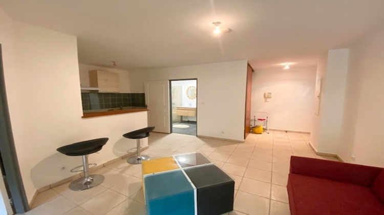 Ma-Cabane - Location Appartement BELLE PIERRE, 49 m²