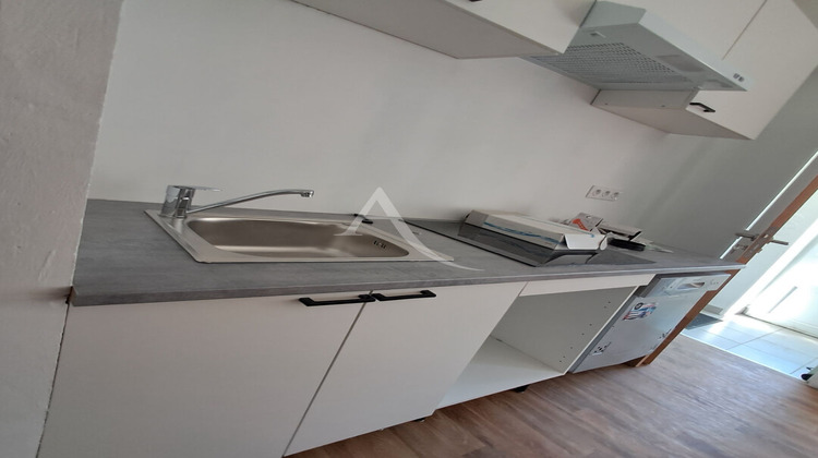 Ma-Cabane - Location Appartement BELLEGARDE, 73 m²