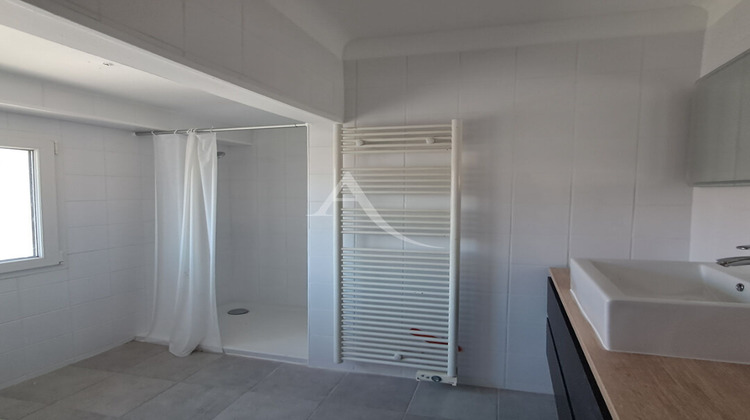 Ma-Cabane - Location Appartement BELLEGARDE, 73 m²