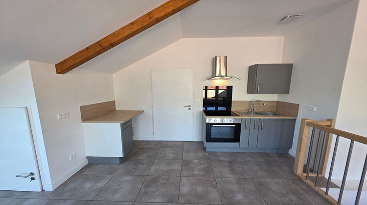 Ma-Cabane - Location Appartement BELLEGARDE-SUR-VALSERINE, 86 m²