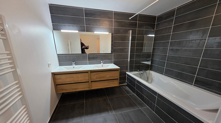Ma-Cabane - Location Appartement BELLEGARDE-SUR-VALSERINE, 86 m²
