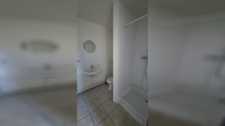 Ma-Cabane - Location Appartement Bellerive-sur-Allier, 17 m²