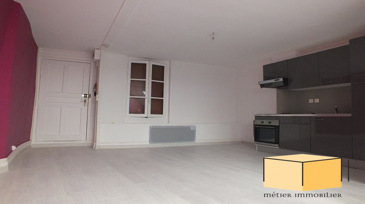 Ma-Cabane - Location Appartement Belley, 30 m²
