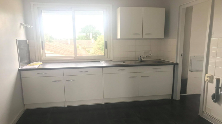 Ma-Cabane - Location Appartement Bergerac, 65 m²