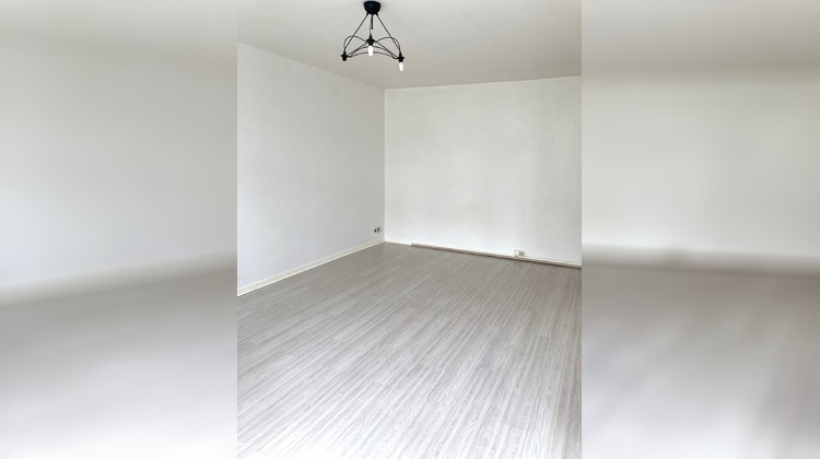 Ma-Cabane - Location Appartement Bernay, 30 m²