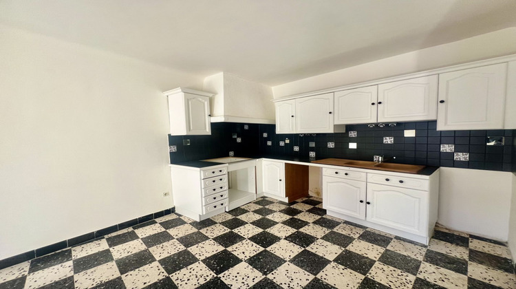 Ma-Cabane - Location Appartement BESSAN, 72 m²