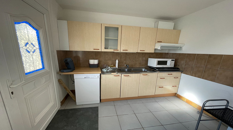 Ma-Cabane - Location Appartement BESSE-SUR-BRAYE, 53 m²