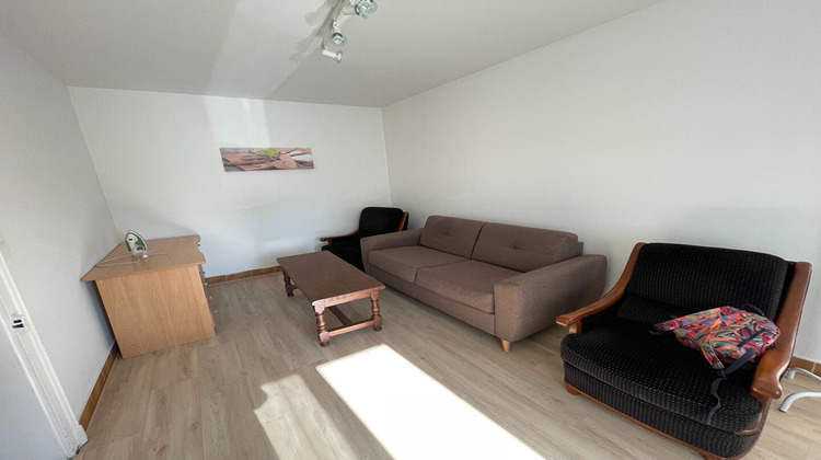 Ma-Cabane - Location Appartement BESSE-SUR-BRAYE, 53 m²