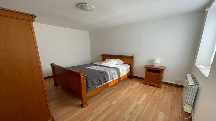 Ma-Cabane - Location Appartement BESSE-SUR-BRAYE, 53 m²