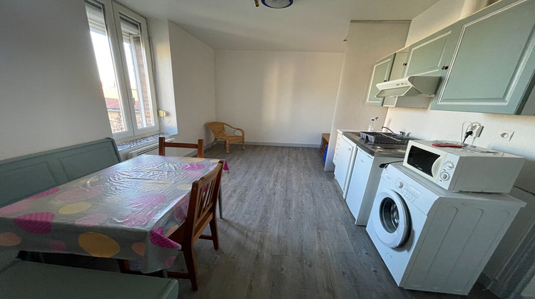 Ma-Cabane - Location Appartement BESSE-SUR-BRAYE, 28 m²