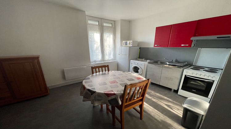 Ma-Cabane - Location Appartement BESSE-SUR-BRAYE, 29 m²