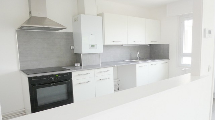 Ma-Cabane - Location Appartement BETHUNE, 87 m²