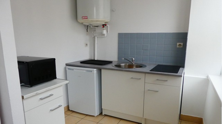 Ma-Cabane - Location Appartement BETHUNE, 30 m²
