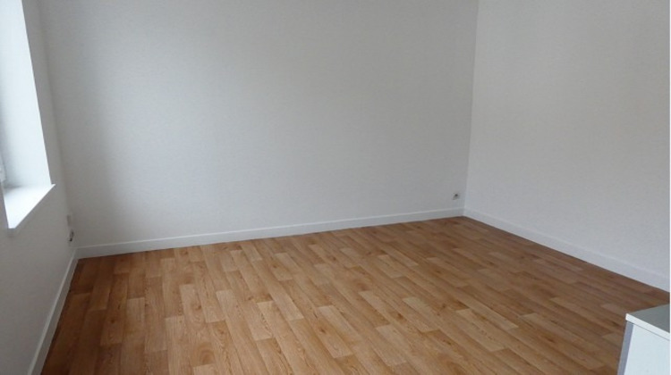 Ma-Cabane - Location Appartement BETHUNE, 30 m²