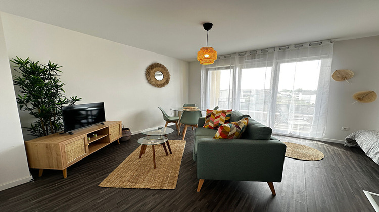 Ma-Cabane - Location Appartement BEZANNES, 30 m²