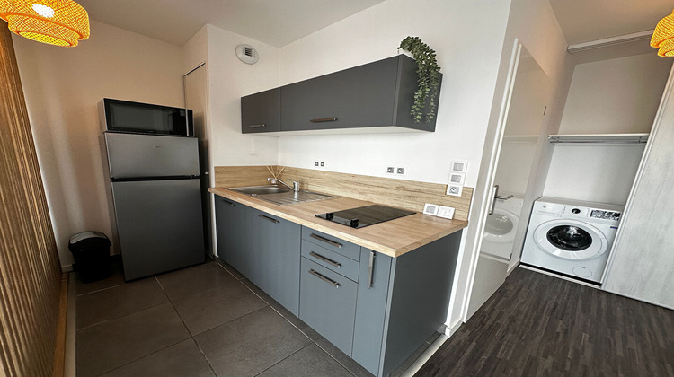 Ma-Cabane - Location Appartement BEZANNES, 30 m²