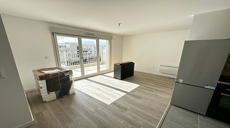 Ma-Cabane - Location Appartement BEZANNES, 56 m²