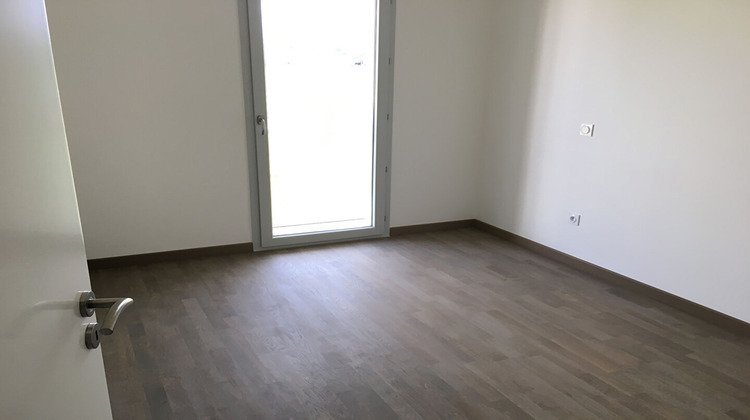 Ma-Cabane - Location Appartement BEZANNES, 73 m²