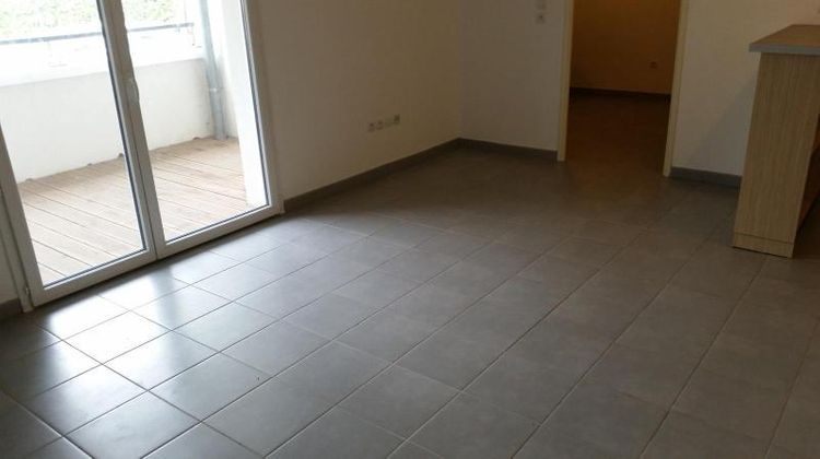 Ma-Cabane - Location Appartement BEZIERS, 40 m²