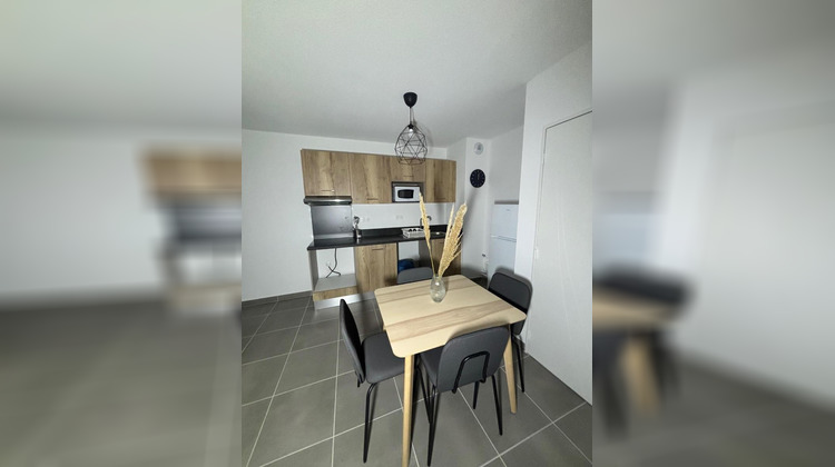 Ma-Cabane - Location Appartement BEZIERS, 59 m²