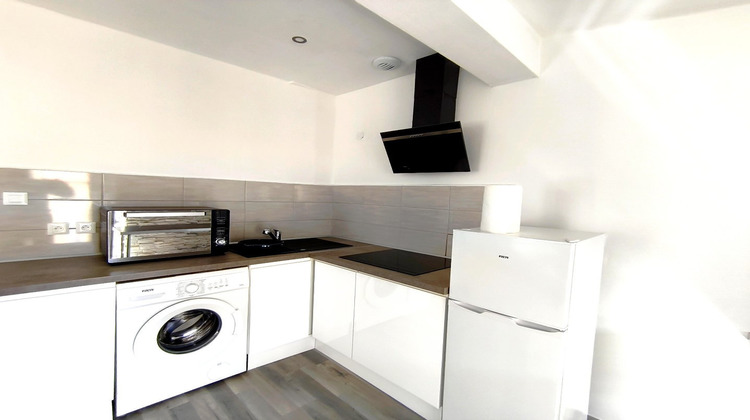 Ma-Cabane - Location Appartement BEZIERS, 35 m²