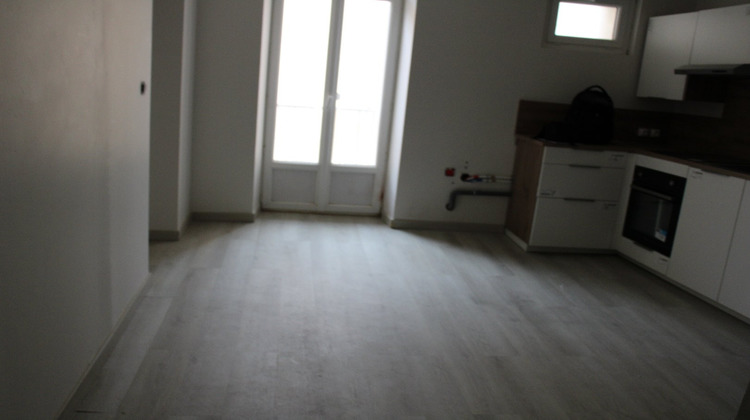 Ma-Cabane - Location Appartement BEZIERS, 67 m²