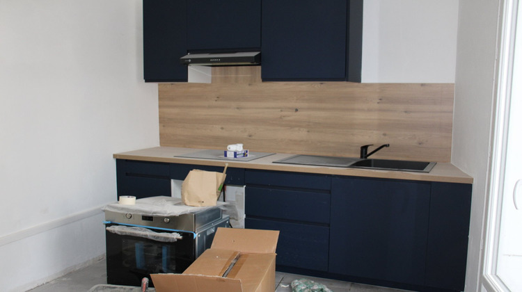 Ma-Cabane - Location Appartement BEZIERS, 67 m²