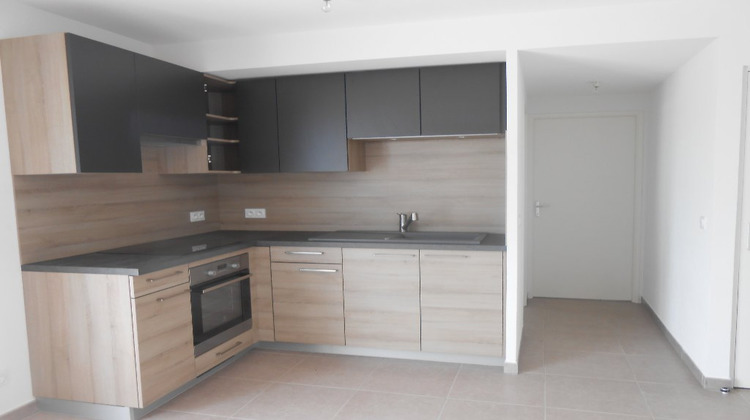 Ma-Cabane - Location Appartement BEZIERS, 45 m²