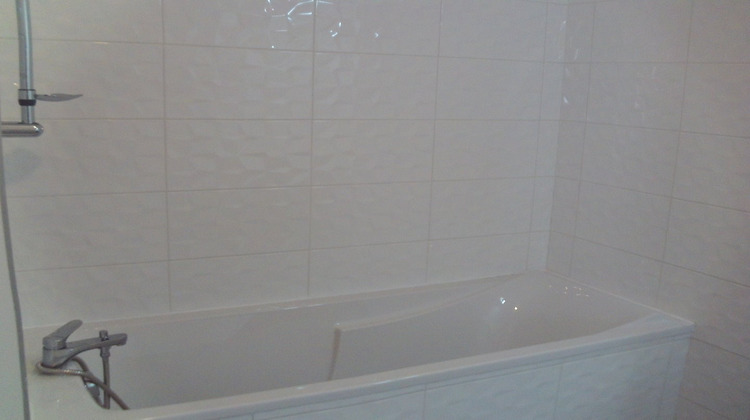 Ma-Cabane - Location Appartement BEZIERS, 42 m²