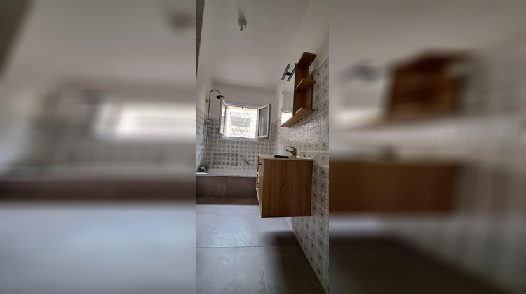 Ma-Cabane - Location Appartement BEZIERS, 76 m²