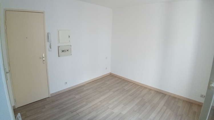 Ma-Cabane - Location Appartement BEZIERS, 17 m²