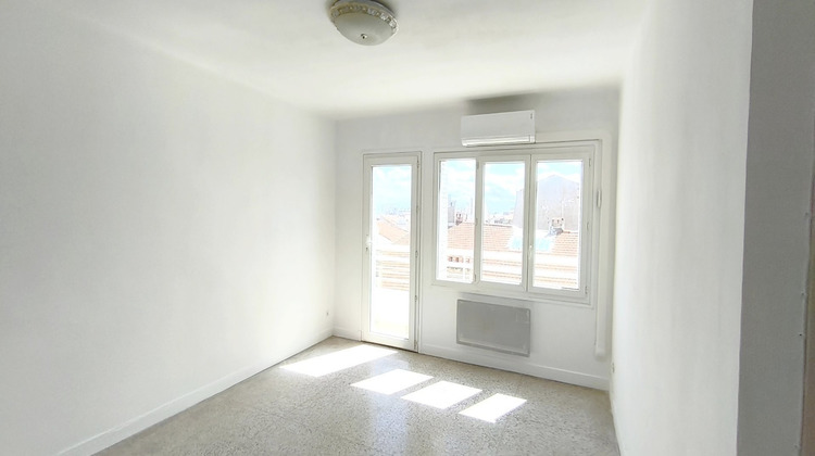 Ma-Cabane - Location Appartement BEZIERS, 52 m²