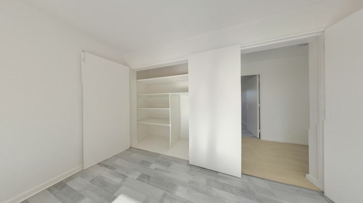 Ma-Cabane - Location Appartement BILLERE, 75 m²
