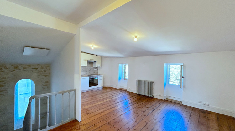 Ma-Cabane - Location Appartement BLAYE, 62 m²