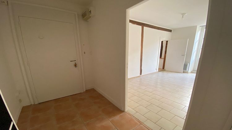 Ma-Cabane - Location Appartement BLOIS, 40 m²