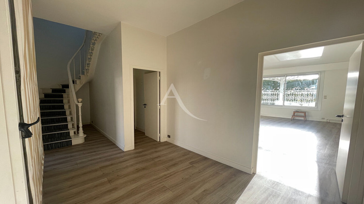 Ma-Cabane - Location Appartement BLOIS, 164 m²