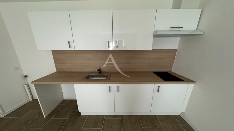 Ma-Cabane - Location Appartement BLOIS, 17 m²