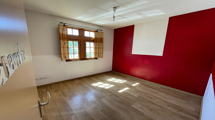 Ma-Cabane - Location Appartement BLYES, 60 m²