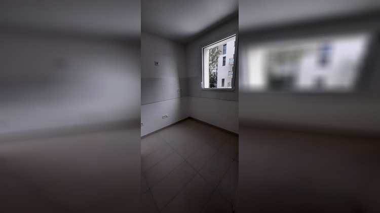 Ma-Cabane - Location Appartement BOBIGNY, 75 m²