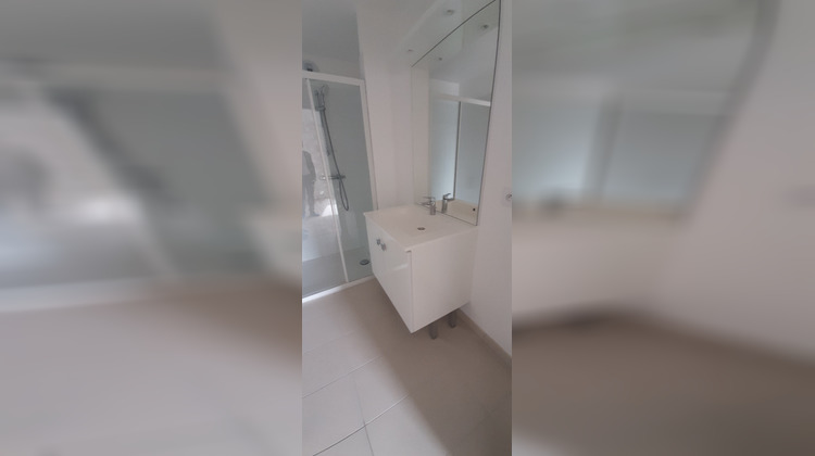 Ma-Cabane - Location Appartement BOBIGNY, 75 m²