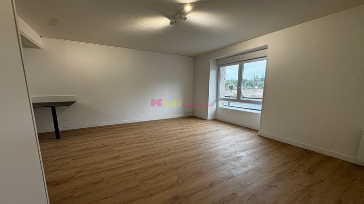 Ma-Cabane - Location Appartement BOHARS, 33 m²