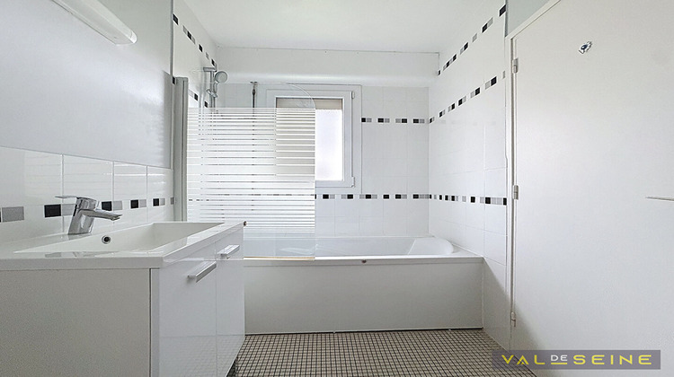 Ma-Cabane - Location Appartement BOIS-GUILLAUME, 49 m²