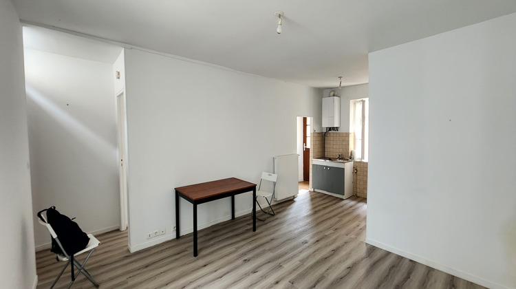 Ma-Cabane - Location Appartement Bonny-sur-Loire, 50 m²