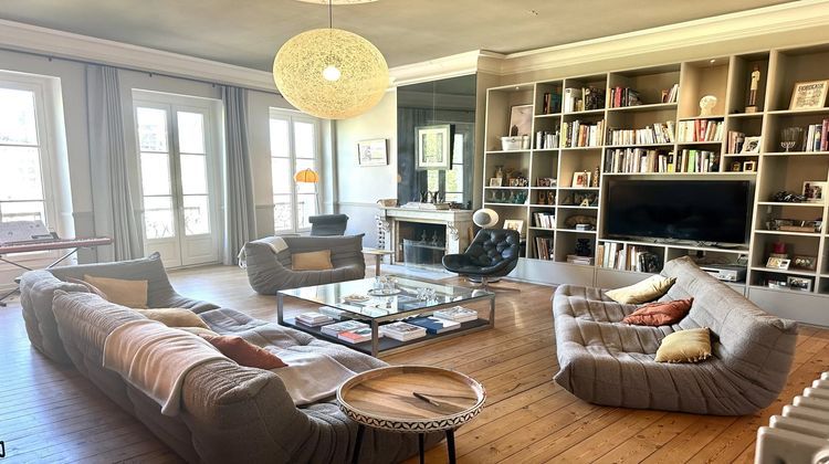 Ma-Cabane - Location Appartement Bordeaux, 161 m²