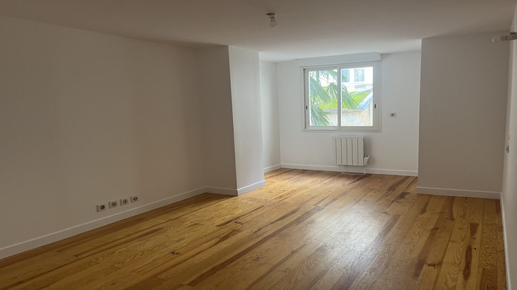 Ma-Cabane - Location Appartement Bordeaux, 156 m²